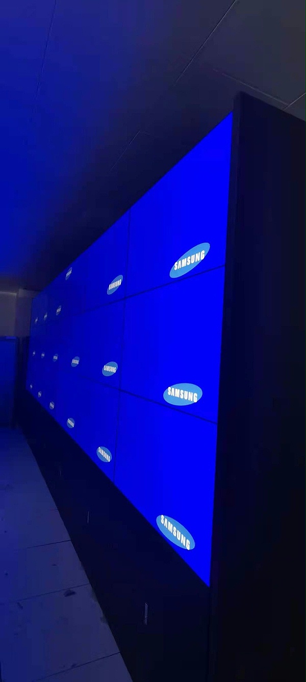 中亿睿液晶拼接屏应用于广州寺右万科售楼展厅中心