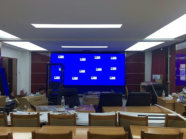 中亿睿液晶拼接屏助力青海铜仁市公安局视频会议拼接屏项目顺利竣工