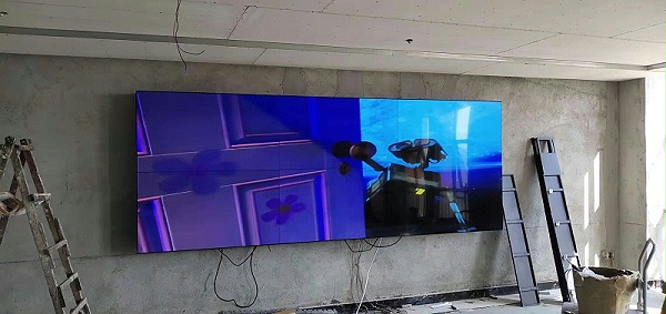 陆丰邻里中心行政服务大厅项目55寸0.88mm2X3液晶拼接屏