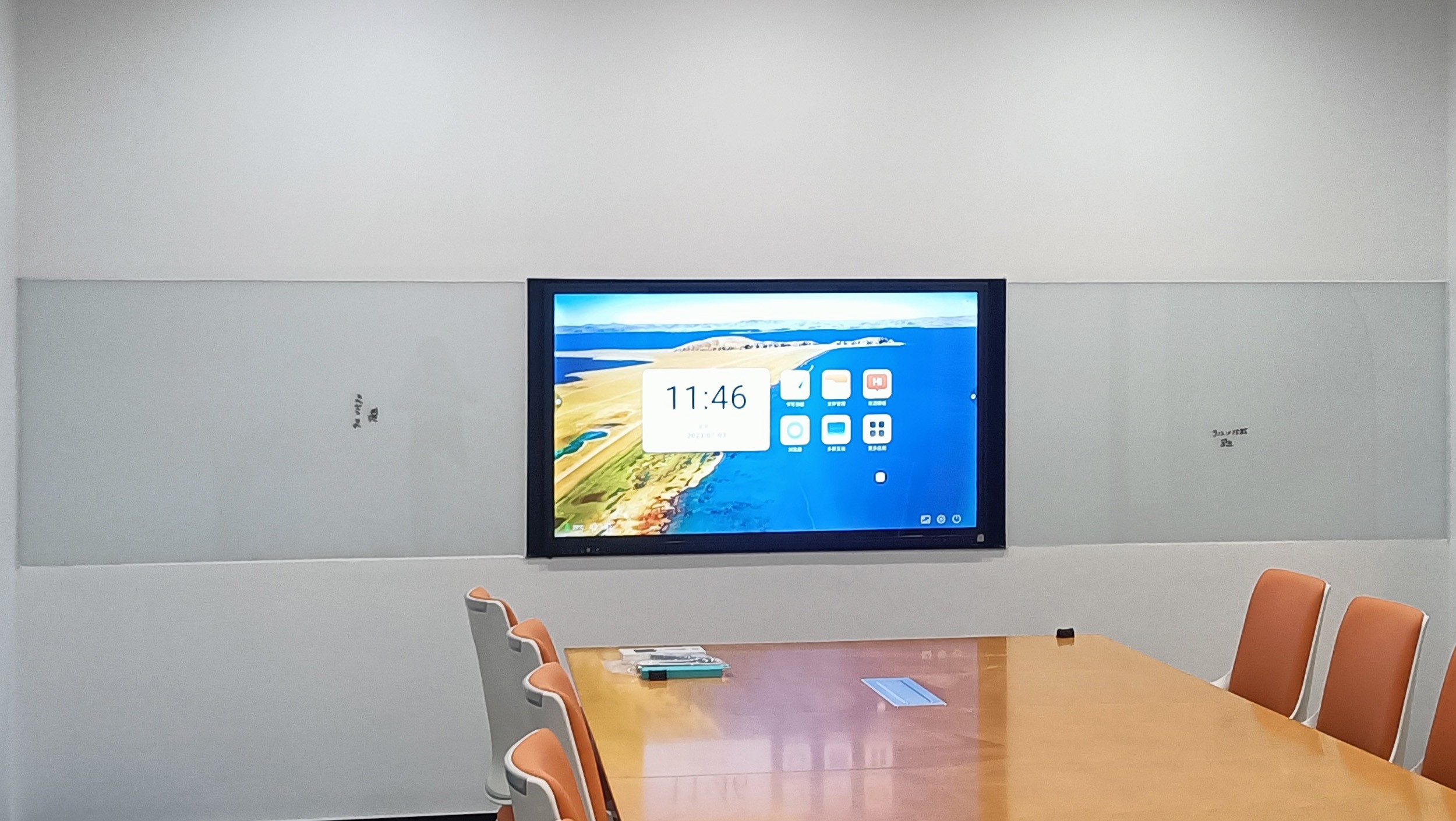 怎么用电脑连接会议室显示屏？