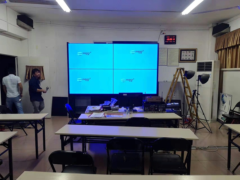 中亿睿65寸拼接屏入驻广东珠海某公司会议室项目安装现场